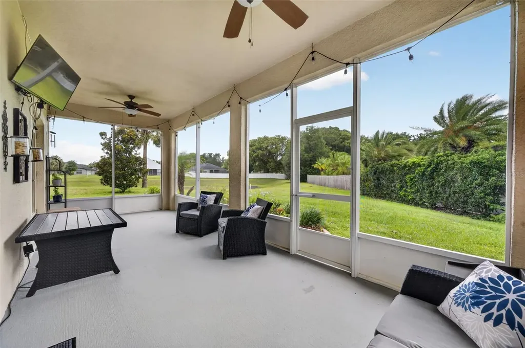 24529 Woodhill Court Sorrento FL 32776