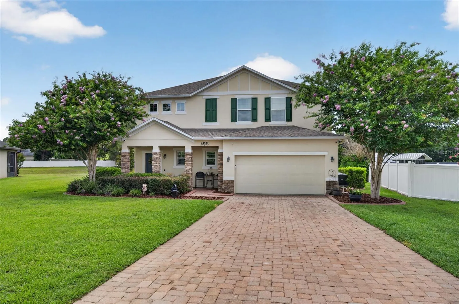 24529 Woodhill Court Sorrento FL 32776