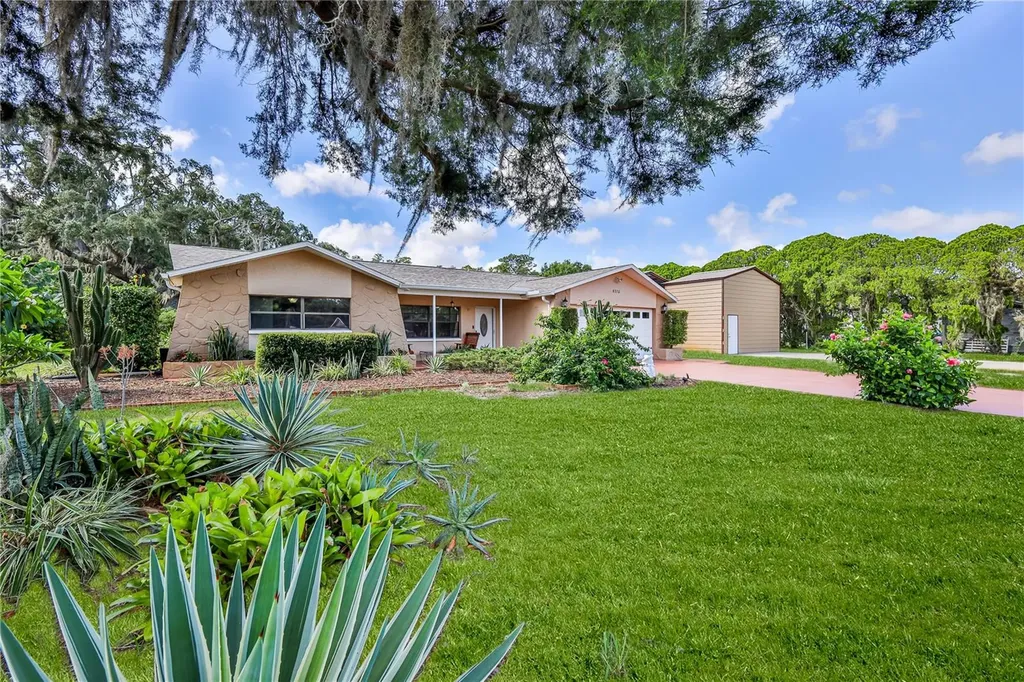 8270 Sycamore Drive New Port Richey FL 34654
