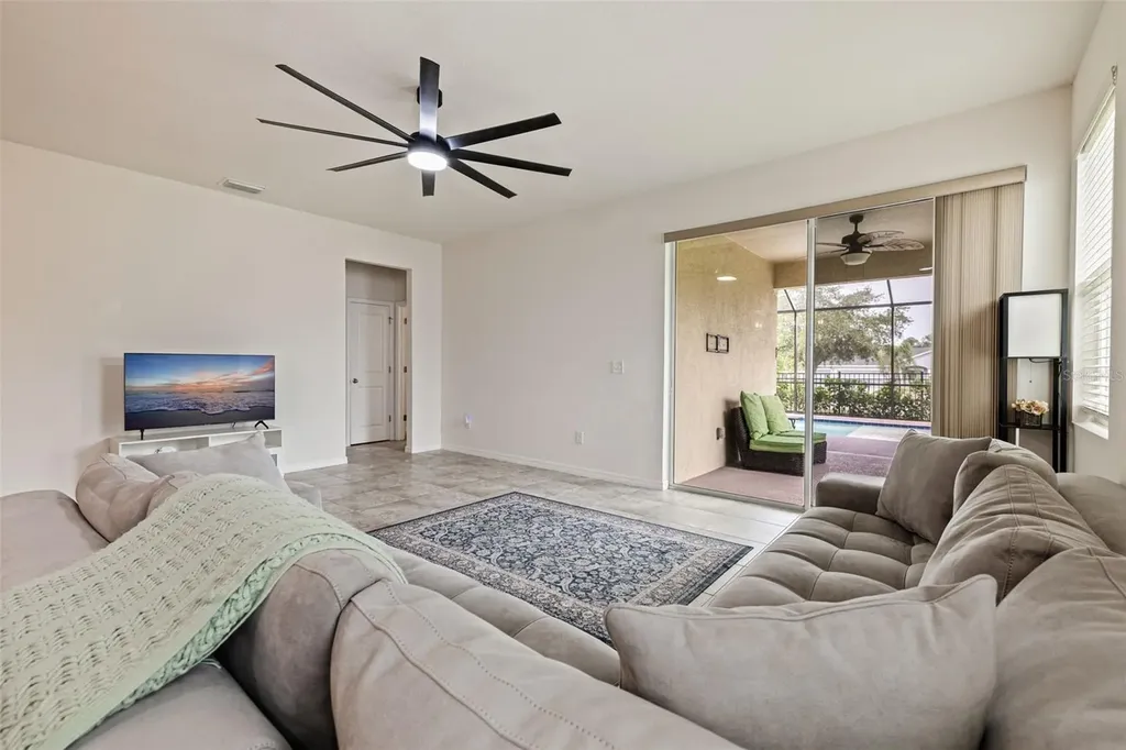 7533 Lantern Park Avenue Apollo Beach FL 33572