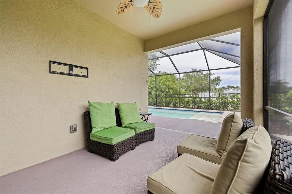 7533 Lantern Park Avenue Apollo Beach FL 33572