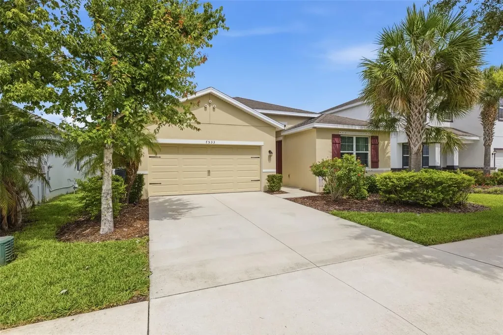 7533 Lantern Park Avenue Apollo Beach FL 33572