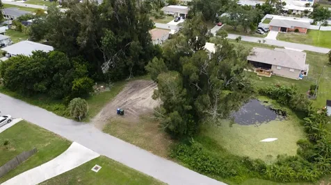 1020 Linden Road Venice FL 34293