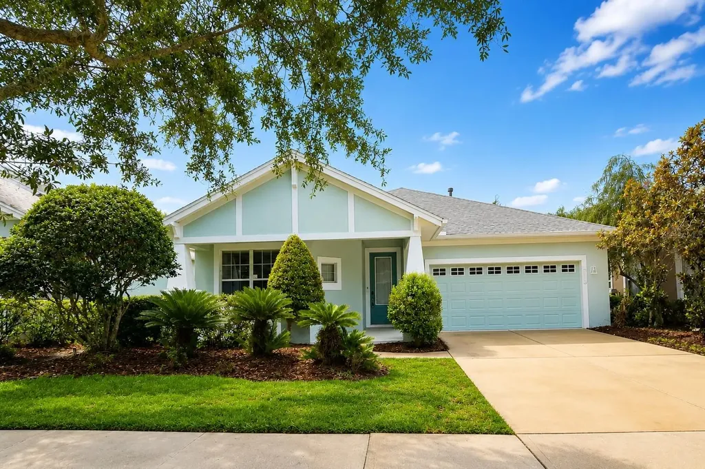8119 Hampton Lake Drive Tampa FL 33647