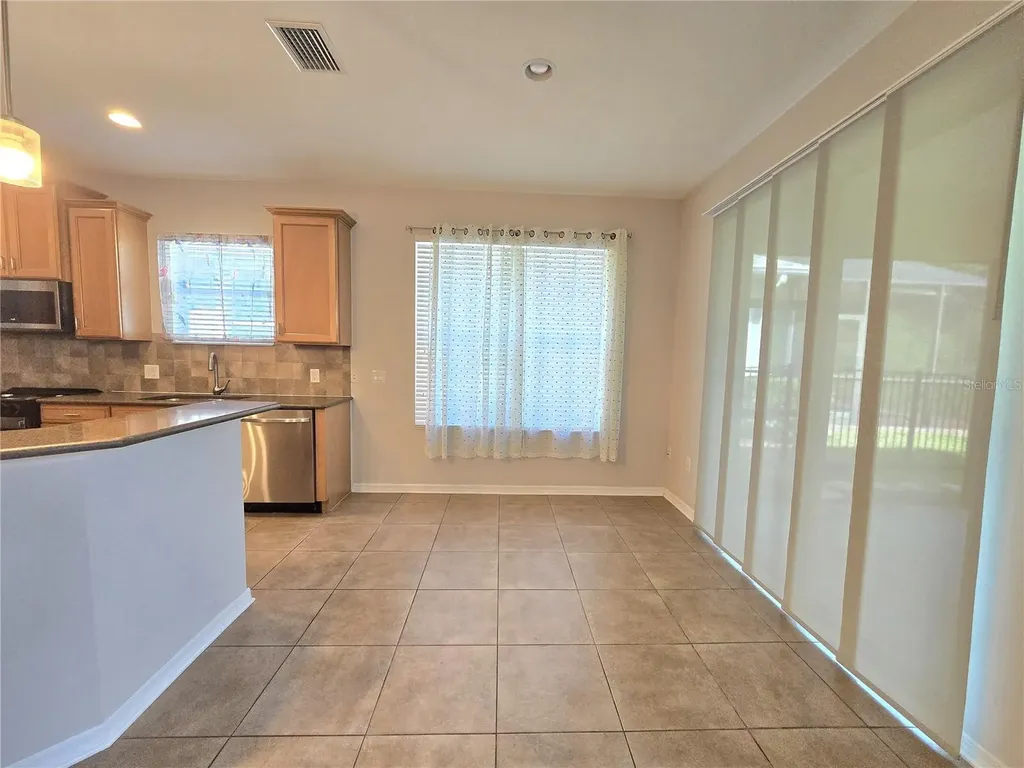 8119 Hampton Lake Drive Tampa FL 33647