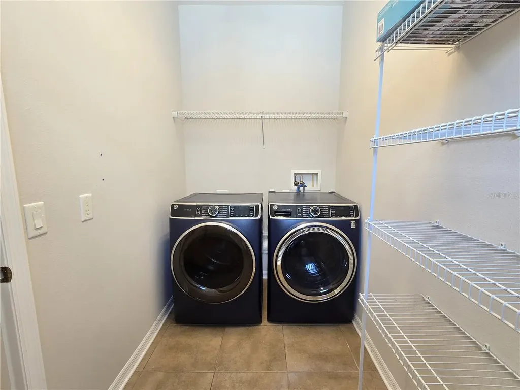 8119 Hampton Lake Drive Tampa FL 33647