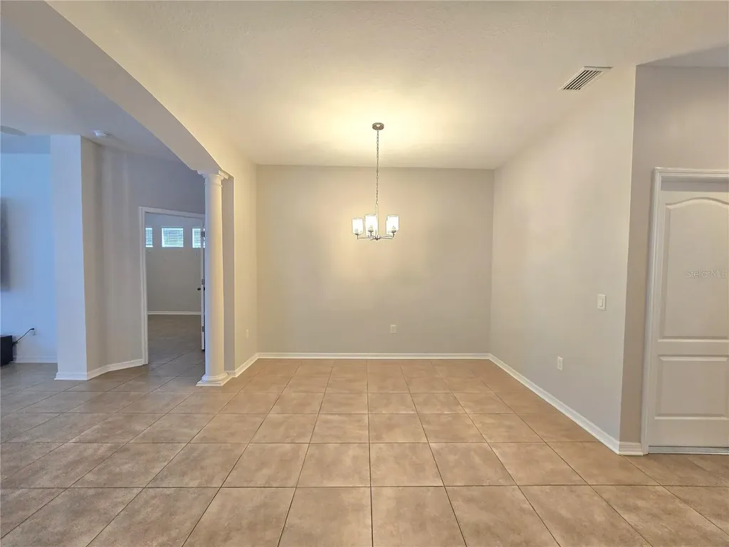 8119 Hampton Lake Drive Tampa FL 33647