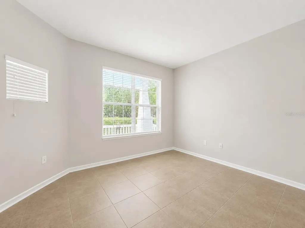 8119 Hampton Lake Drive Tampa FL 33647