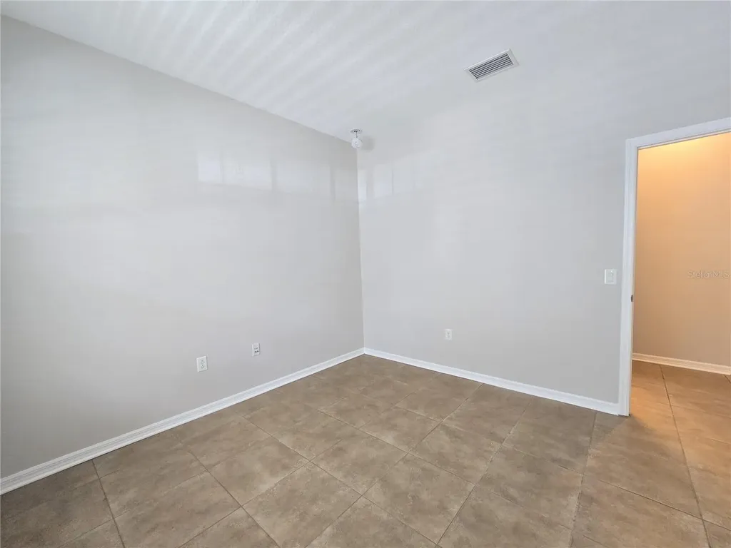 8119 Hampton Lake Drive Tampa FL 33647