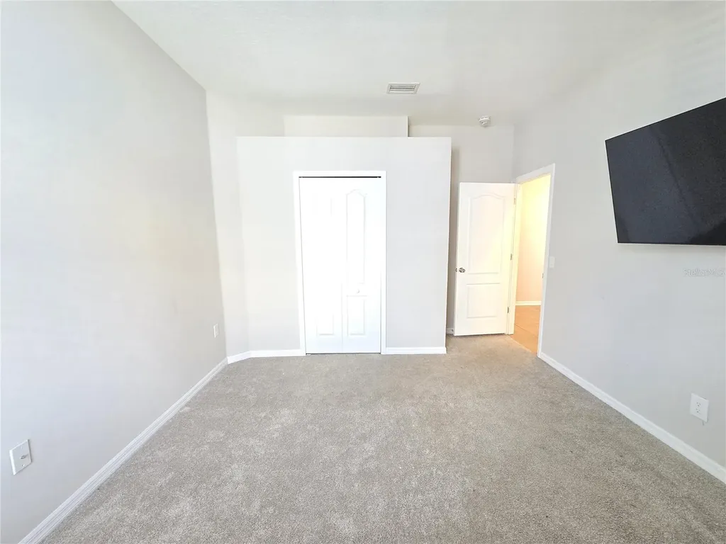 8119 Hampton Lake Drive Tampa FL 33647