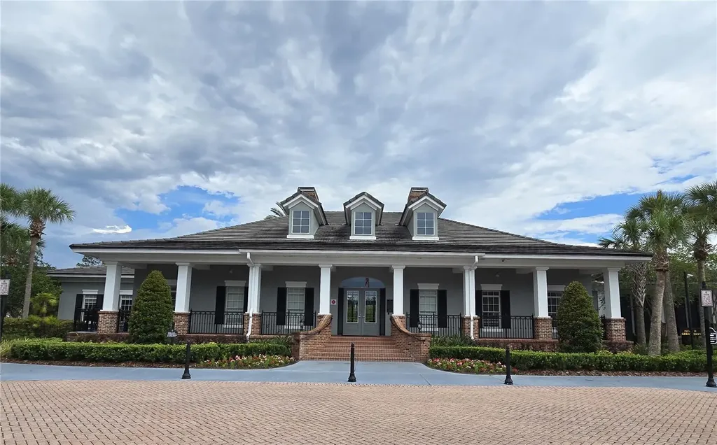 8119 Hampton Lake Drive Tampa FL 33647