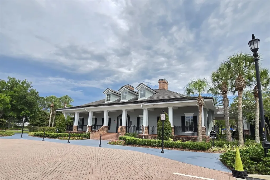 8119 Hampton Lake Drive Tampa FL 33647