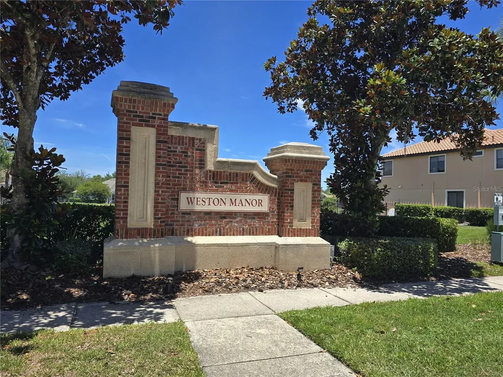 8119 Hampton Lake Drive Tampa FL 33647