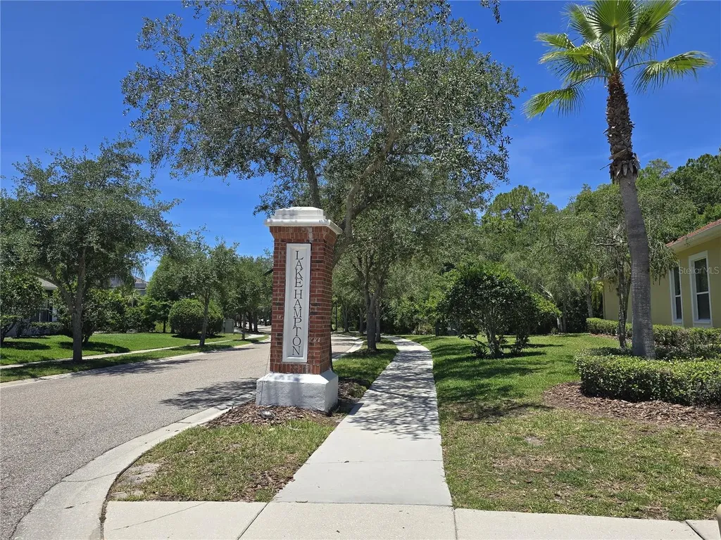 8119 Hampton Lake Drive Tampa FL 33647