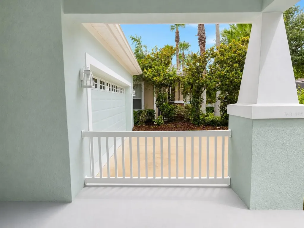 8119 Hampton Lake Drive Tampa FL 33647