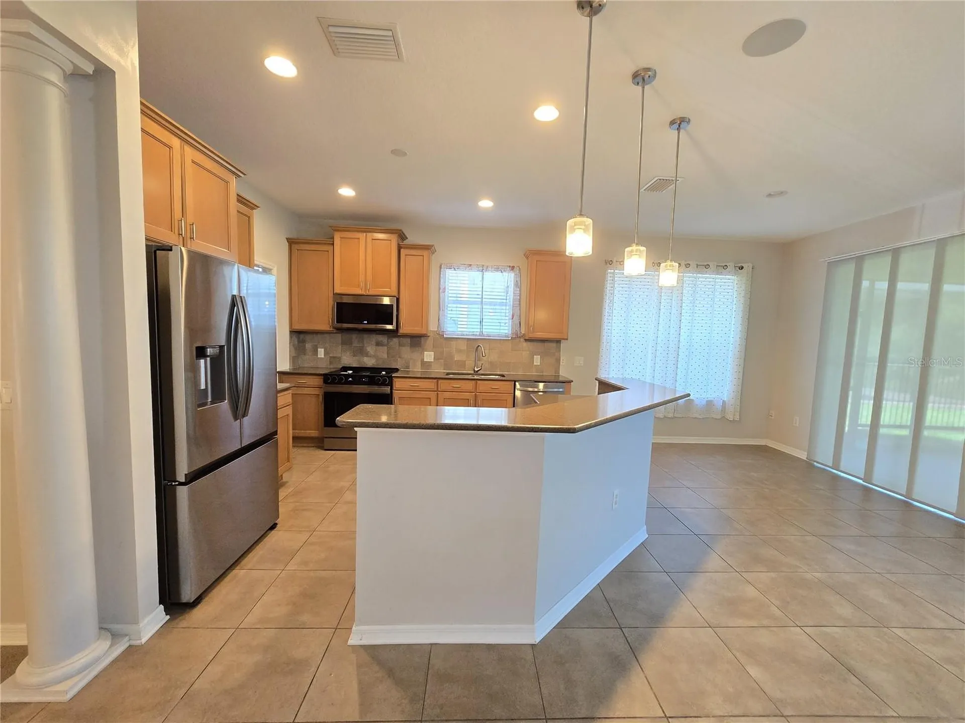 8119 Hampton Lake Drive Tampa FL 33647