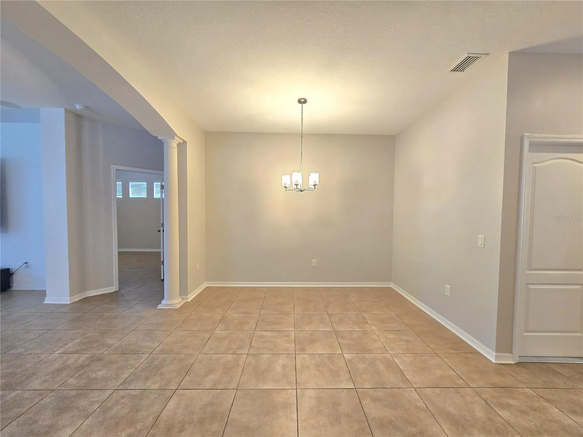 8119 Hampton Lake Drive Tampa FL 33647
