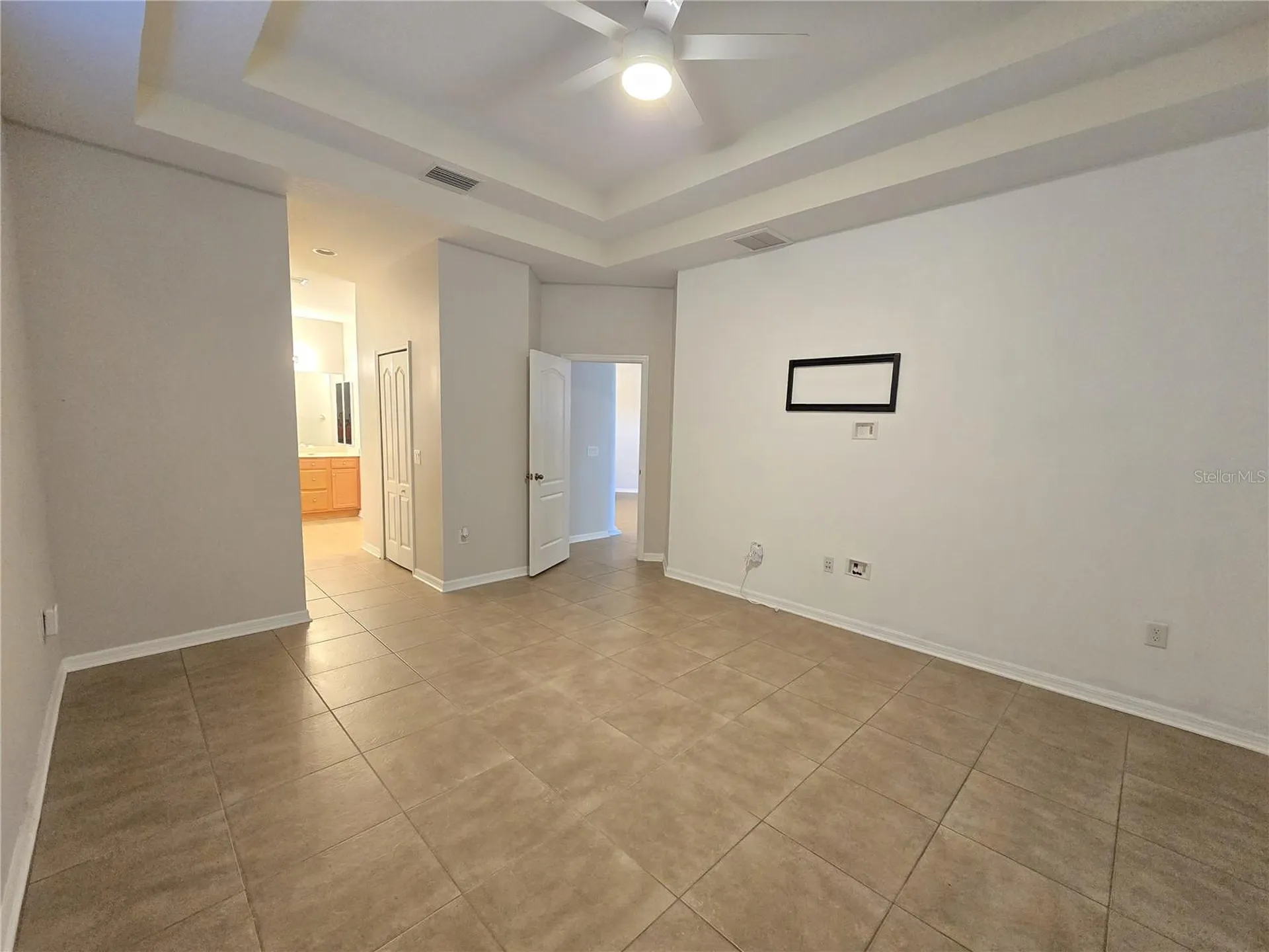 8119 Hampton Lake Drive Tampa FL 33647