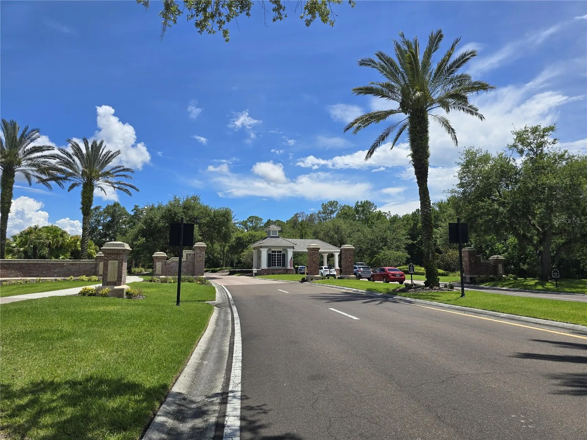 8119 Hampton Lake Drive Tampa FL 33647