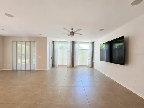 8119 Hampton Lake Drive Tampa FL 33647