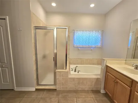8119 Hampton Lake Drive Tampa FL 33647