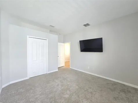 8119 Hampton Lake Drive Tampa FL 33647