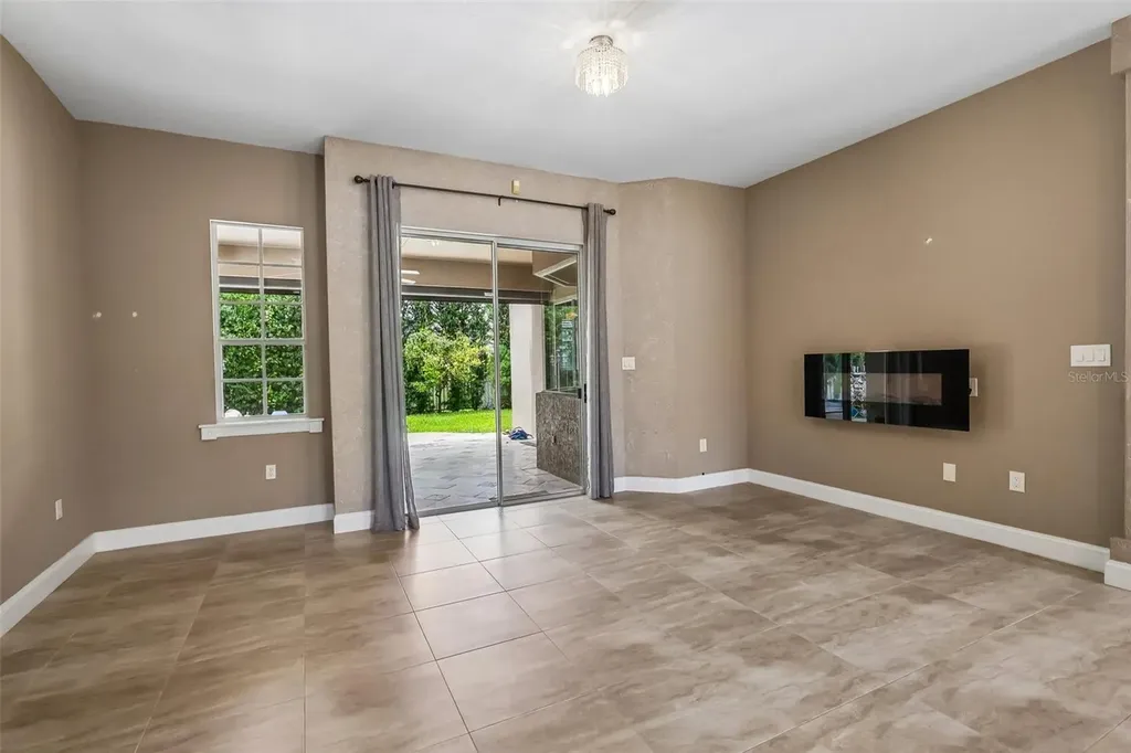 2728 Running Springs Loop Oviedo FL 32765