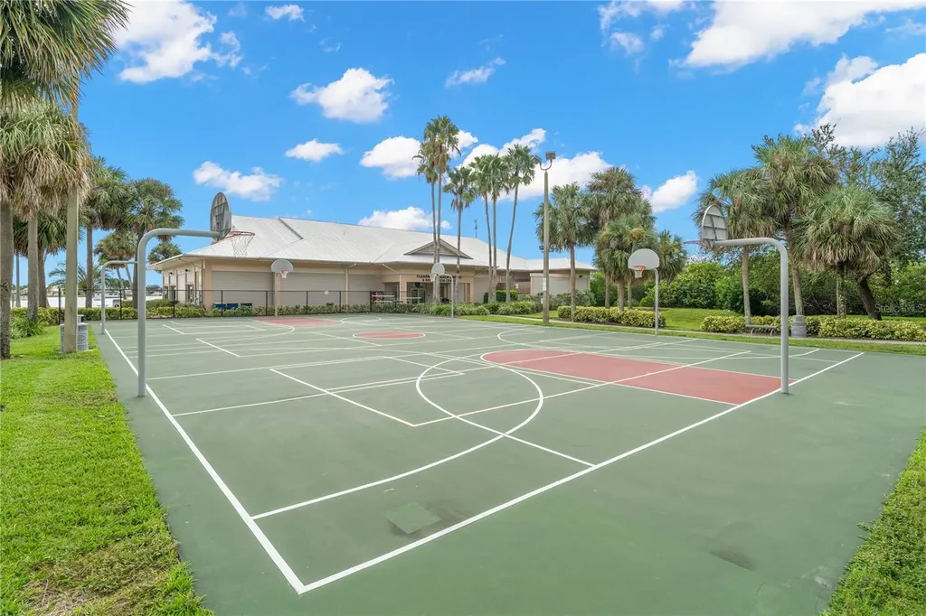 415 Island Way Clearwater Beach FL 33767