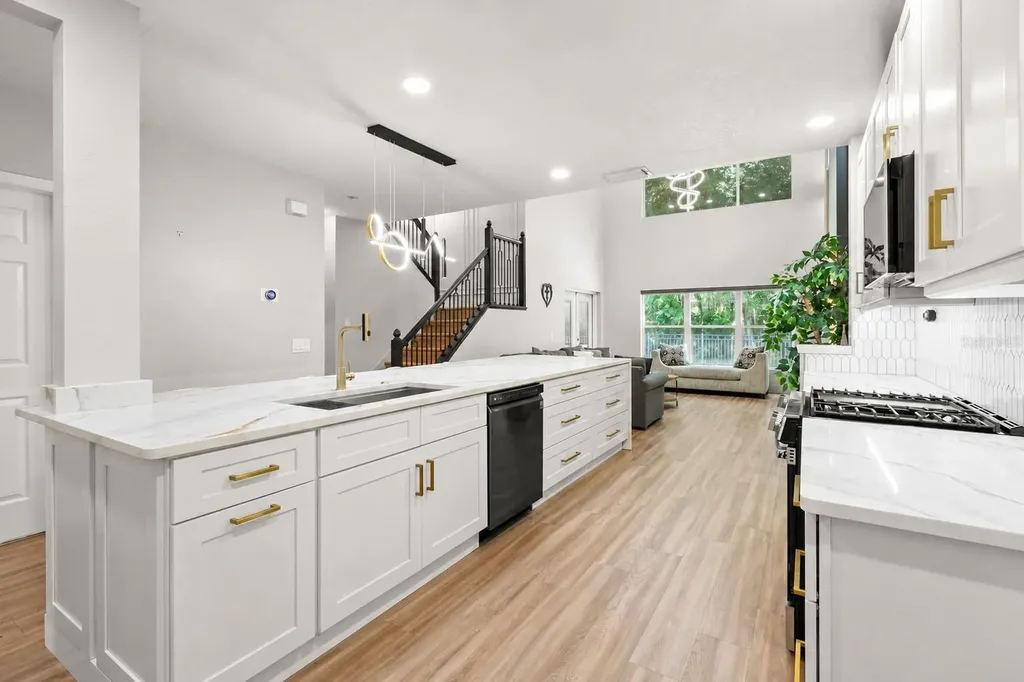 9915 Hartwell Bridge Circle Tampa FL 33626