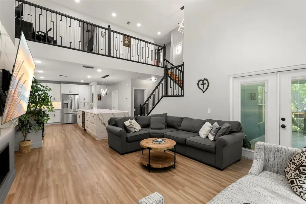 9915 Hartwell Bridge Circle Tampa FL 33626