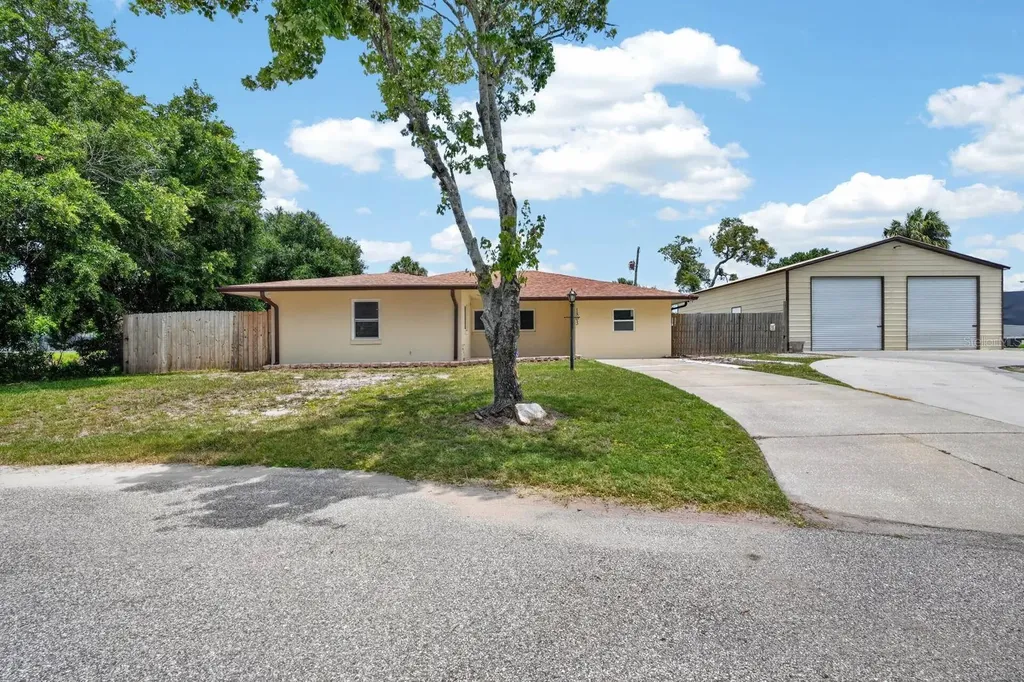 1803 Evergreen Drive Edgewater FL 32132