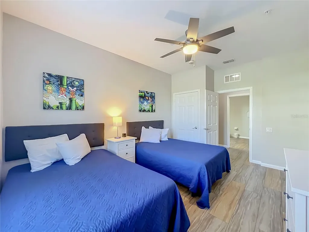 4814 Cayview Avenue Orlando FL 32819