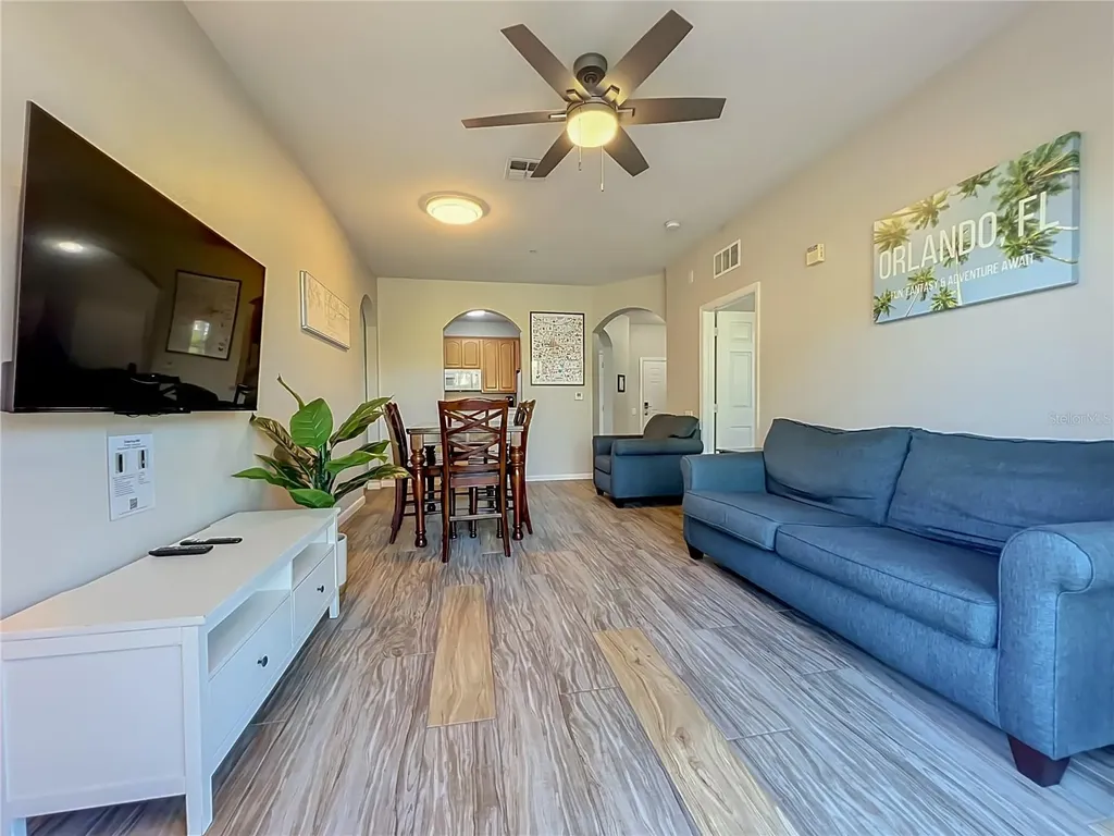 4814 Cayview Avenue Orlando FL 32819