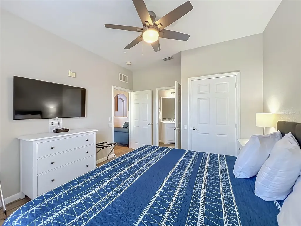 4814 Cayview Avenue Orlando FL 32819