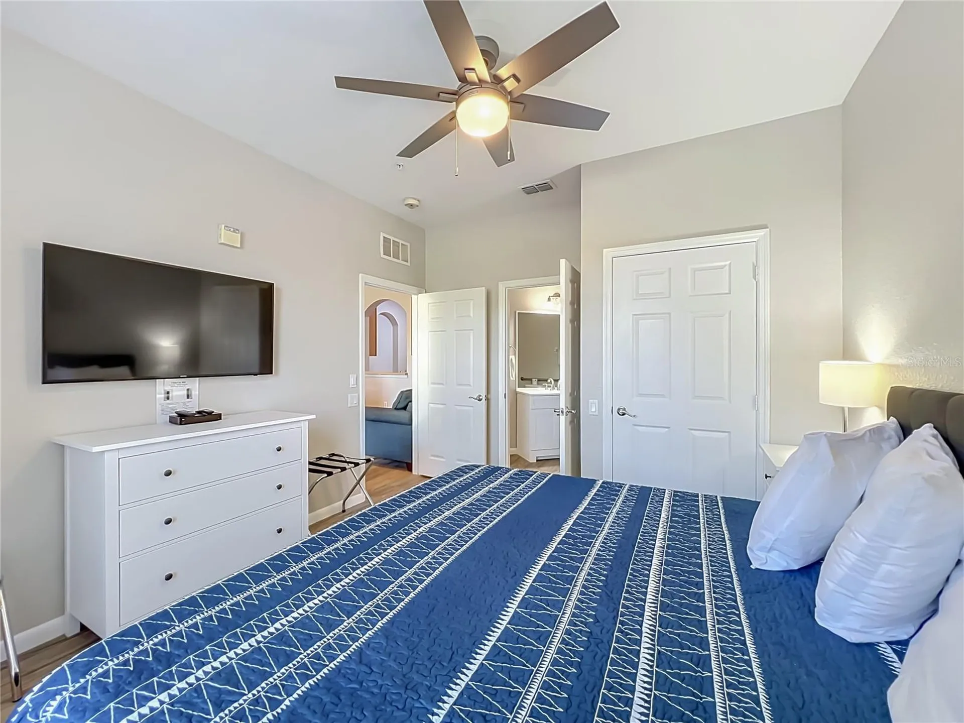 4814 Cayview Avenue Orlando FL 32819