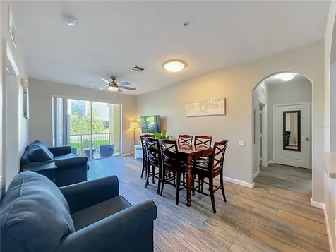 4814 Cayview Avenue Orlando FL 32819
