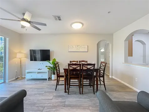 4814 Cayview Avenue Orlando FL 32819
