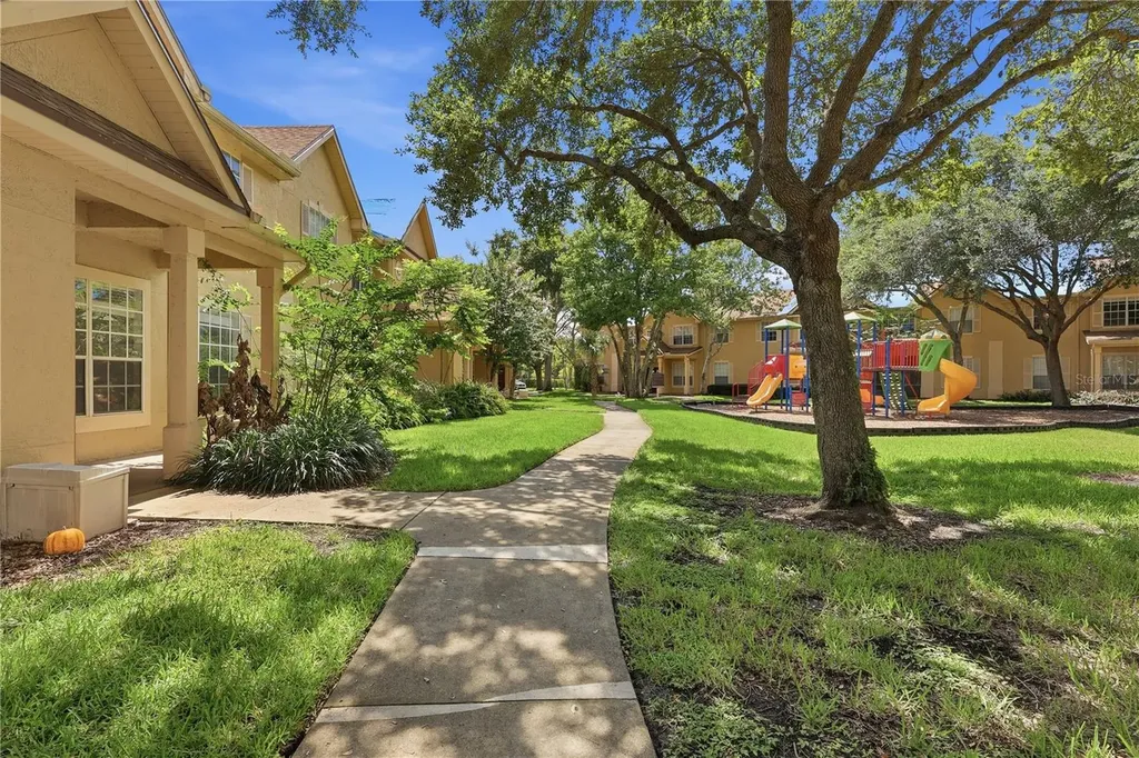 858 Grand Regency Point Altamonte Springs FL 32714
