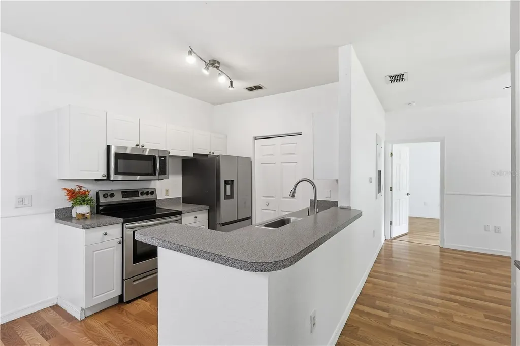 858 Grand Regency Point Altamonte Springs FL 32714