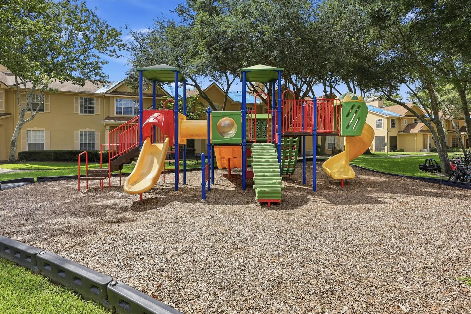 858 Grand Regency Point Altamonte Springs FL 32714