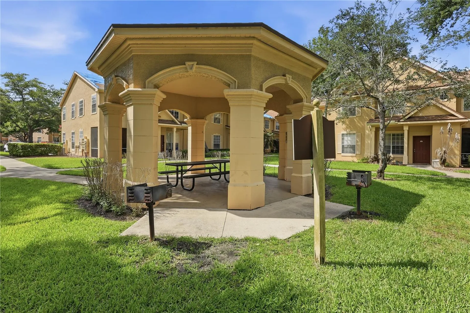 858 Grand Regency Point Altamonte Springs FL 32714