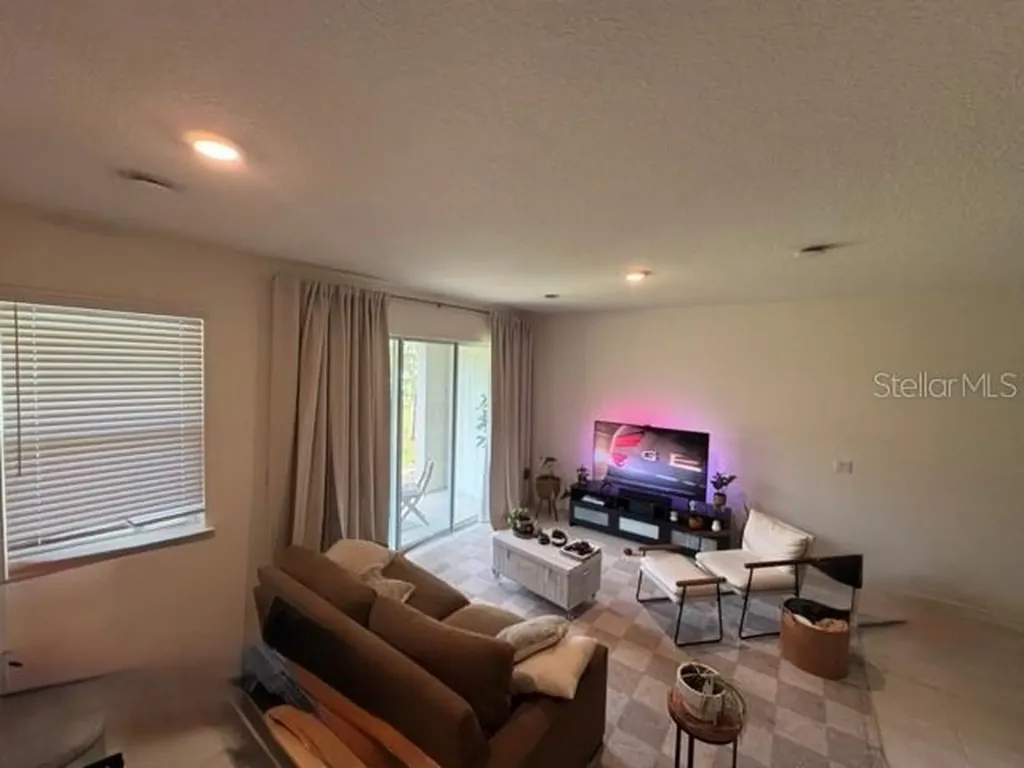 4387 Creek Cove Lane Kissimmee FL 34744