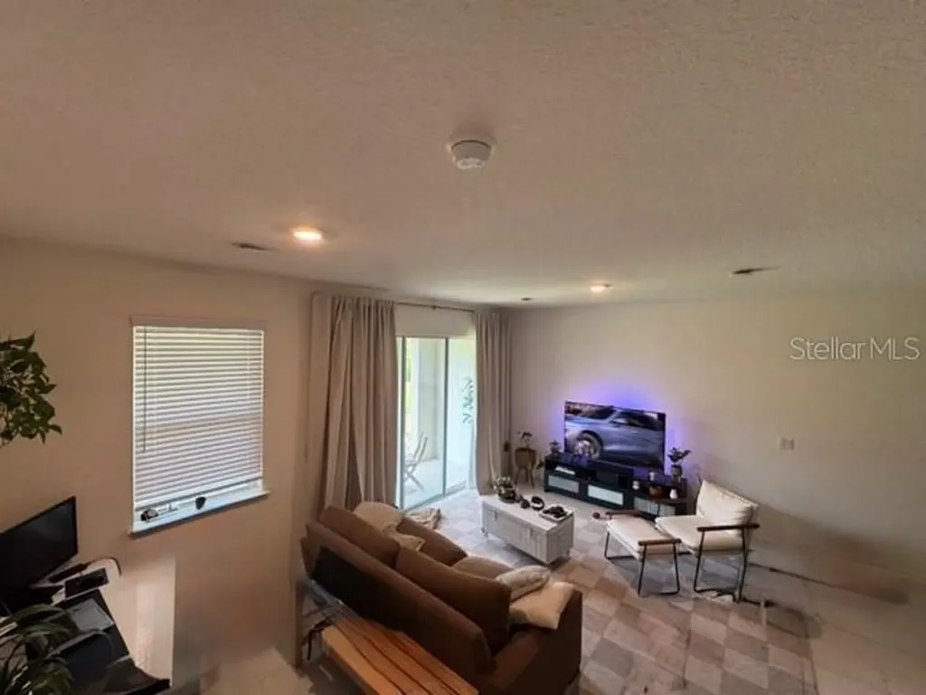 4387 Creek Cove Lane Kissimmee FL 34744