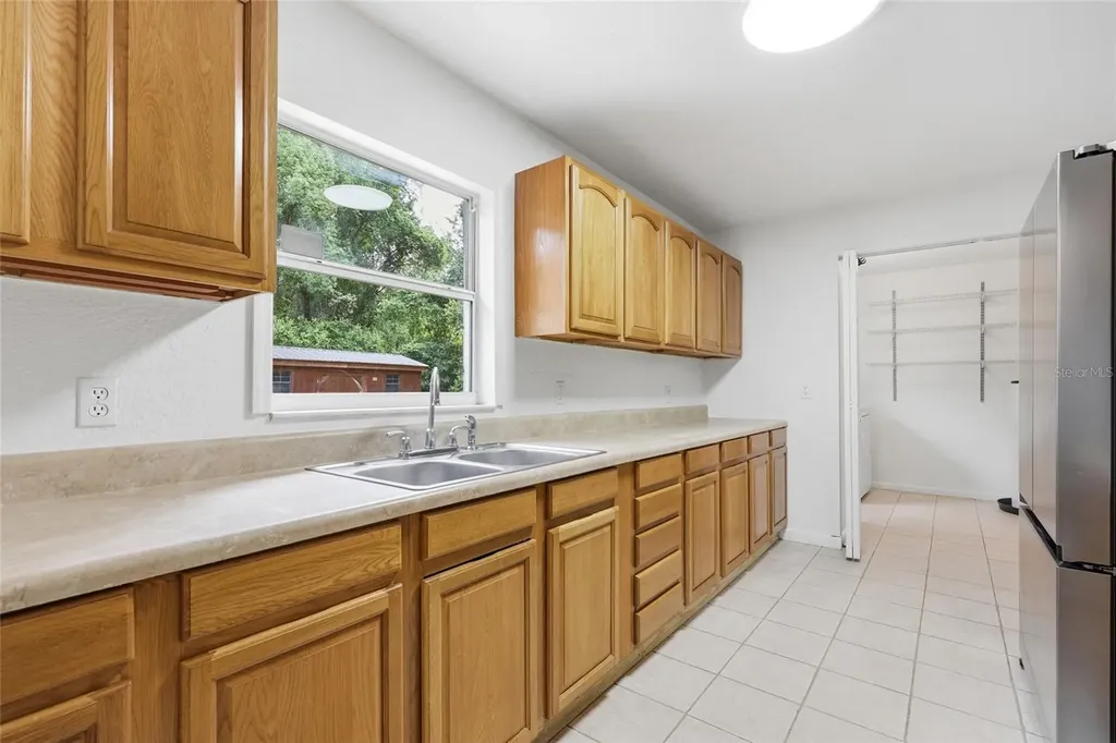 18868 NW 250th Street High Springs FL 32643