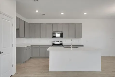 883 Shumard Way Lady Lake FL 32159