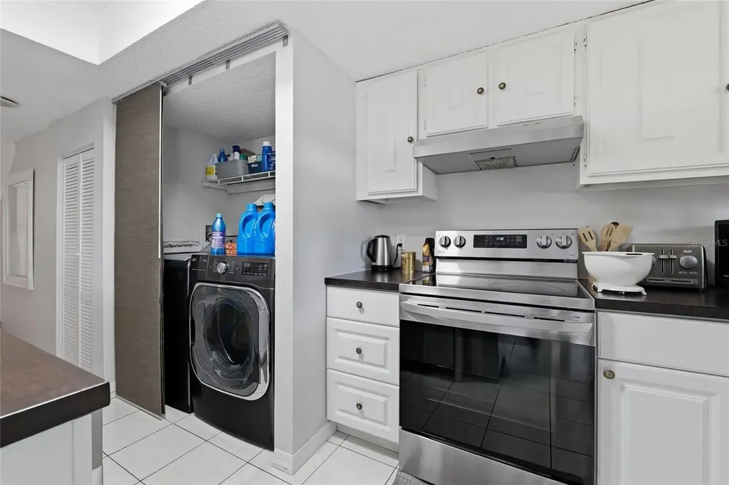 5104 Tennis Court Circle Tampa FL 33617