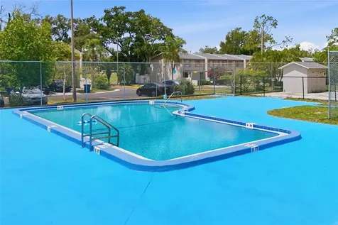 5104 Tennis Court Circle Tampa FL 33617