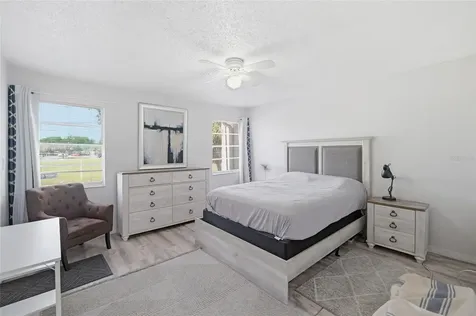5104 Tennis Court Circle Tampa FL 33617