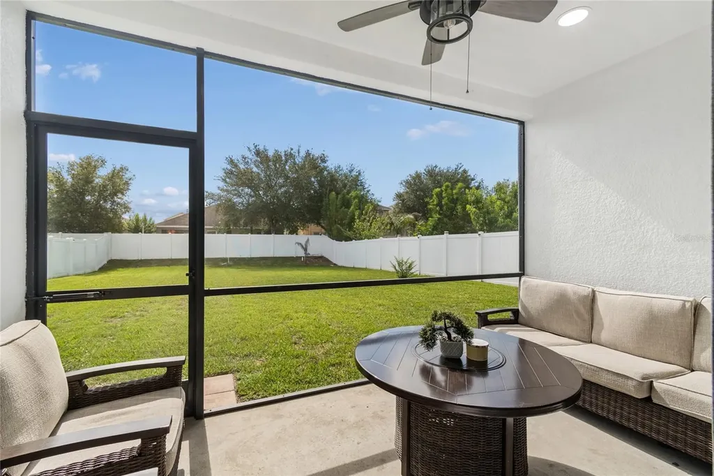 943 Old Windsor Way Spring Hill FL 34609