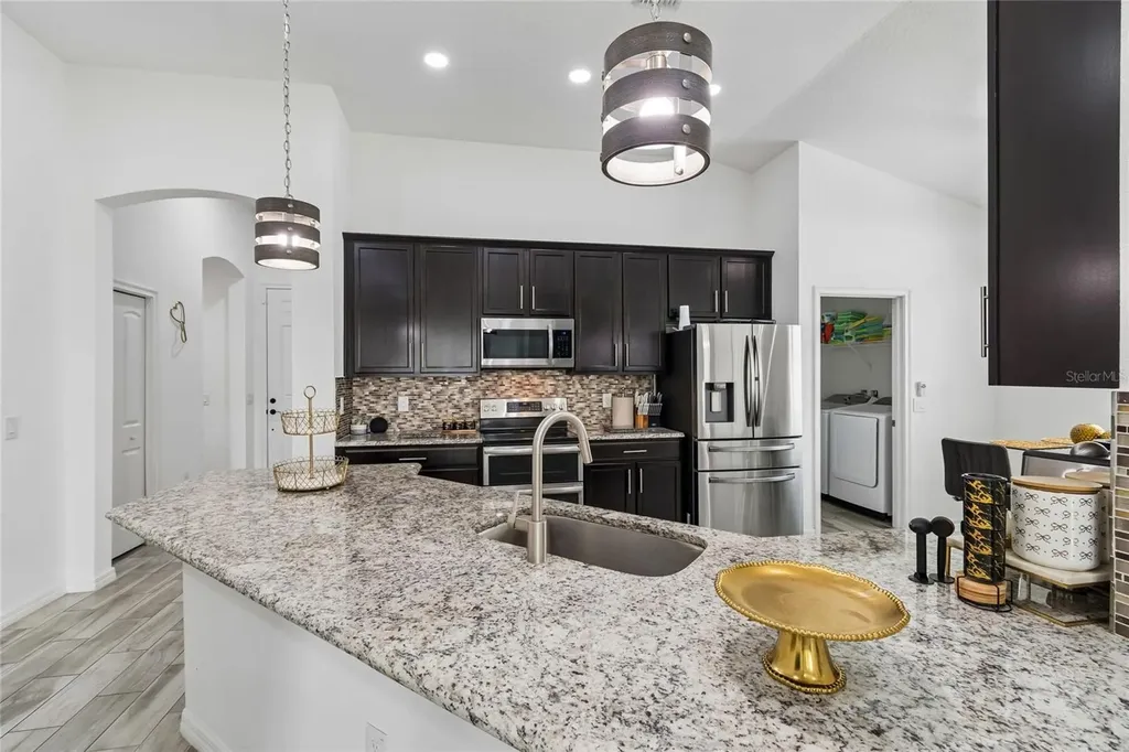 943 Old Windsor Way Spring Hill FL 34609